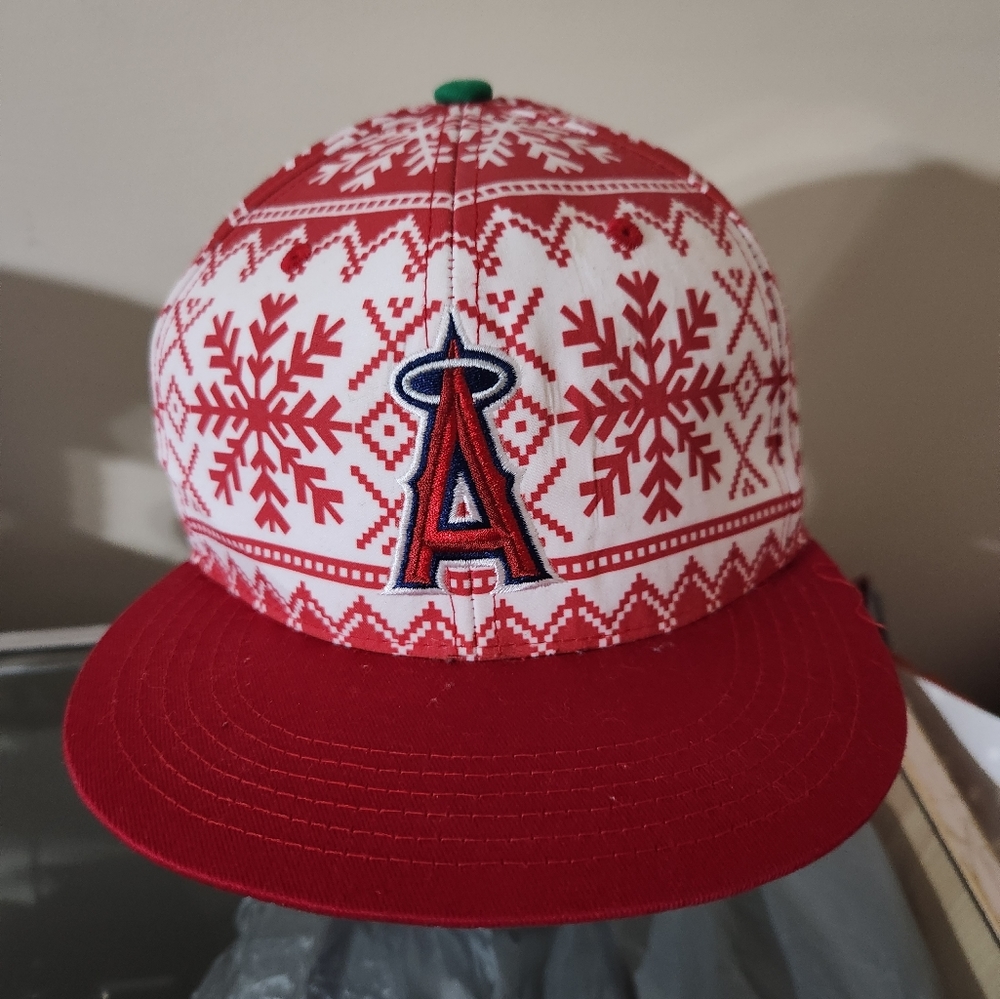 Anaheim Angeles ARCO Snow Flakes Baseball  Cap Hat Adjustable Back. Sixth Man Pr